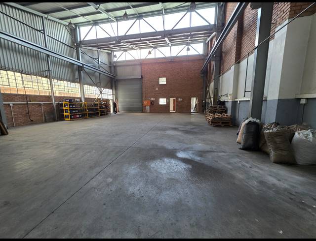 435M² WAREHOUSE FOR SALE IN BOOYSENS RESERVE